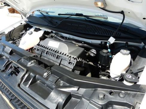 Used 2021 Chevrolet Express 2500 w/ Driver Convenience Package image 10