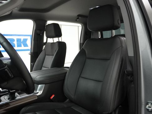 Used 2023 Chevrolet Silverado 1500 LT Trail Boss w/ LT Trail Boss Premium Package image 15