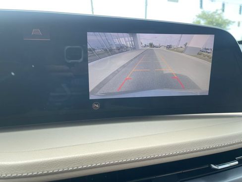 Certified 2024 Cadillac XT4 Luxury w/ Cold Weather Package FWD image 20