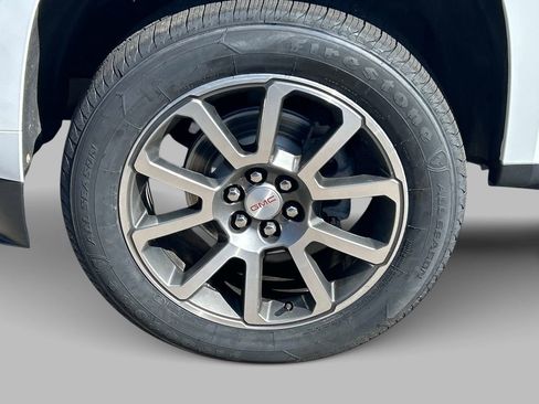 Used 2022 GMC Canyon Denali AWD/4WD image 9