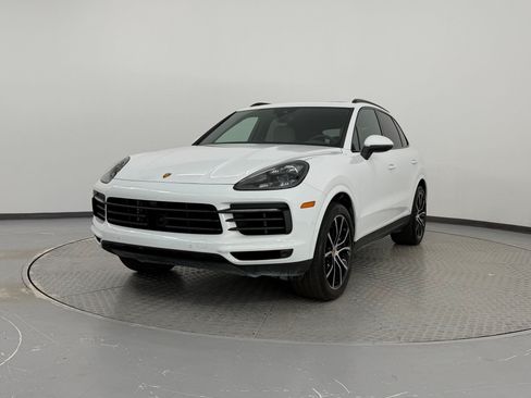 Certified 2023 Porsche Cayenne S AWD/4WD image 1