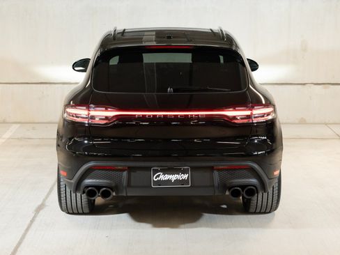 Certified 2026 Porsche Macan AWD/4WD image 6