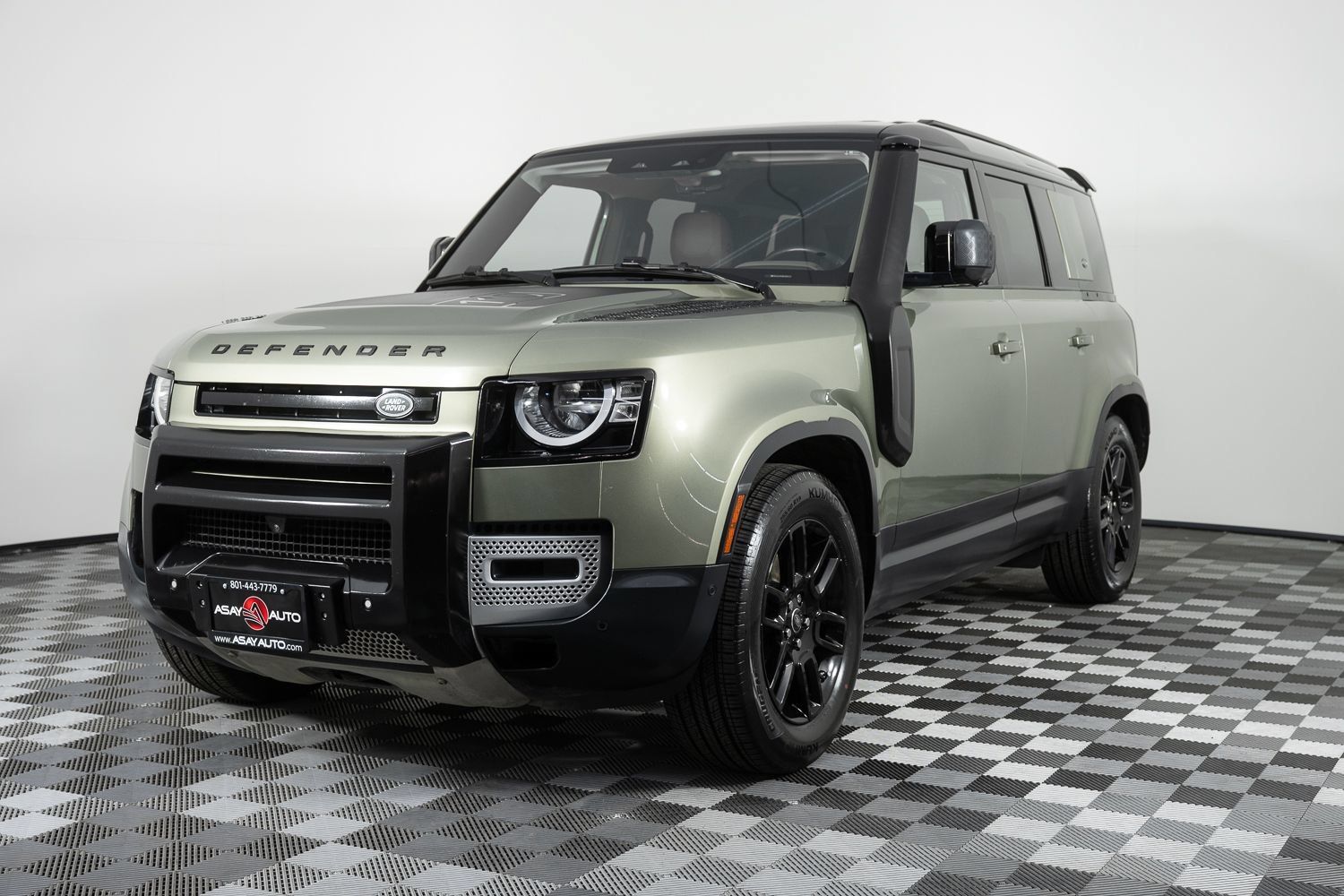 Used 2020 Land Rover Defender 110 S AWD/4WD image 2
