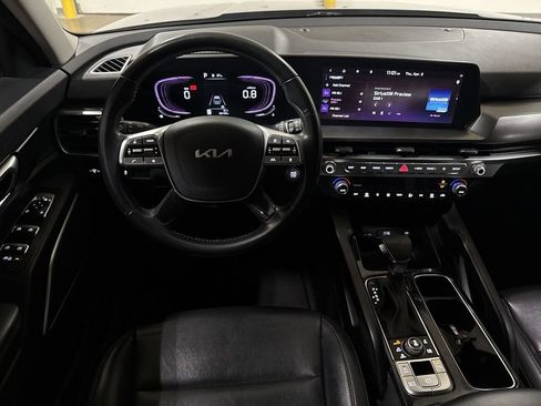 Used 2024 Kia Telluride LX AWD/4WD image 11