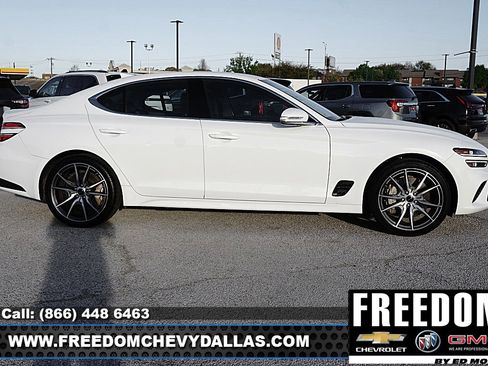 Used 2025 Genesis G70 2.5T image 41
