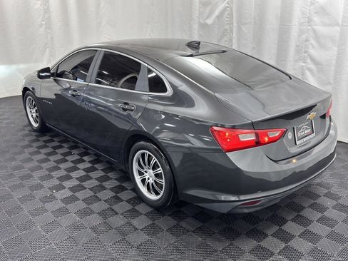 Used 2017 Chevrolet Malibu LT w/ Driver Confidence Package image 9