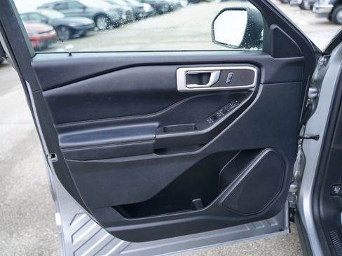 Used 2020 Ford Explorer XLT w/ Equipment Group 202A image 19