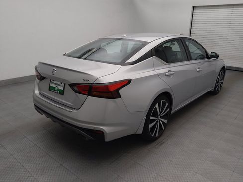 Used 2021 Nissan Altima 2.5 SR FWD image 9