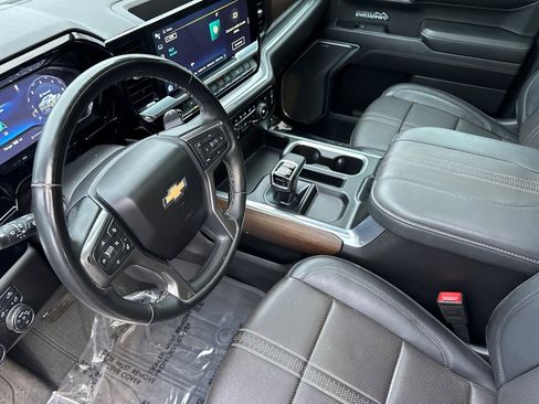 Used 2024 Chevrolet Silverado 1500 High Country w/ High Country Premium Package image 13