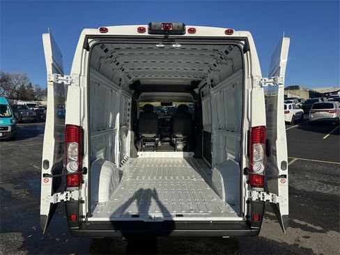 Used 2025 RAM ProMaster 2500 image 9