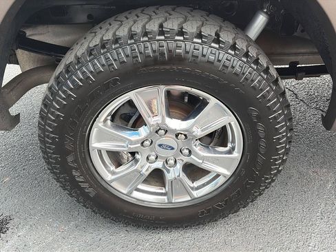 Used 2016 Ford F150 Lariat w/ Equipment Group 502A Luxury AWD/4WD image 39