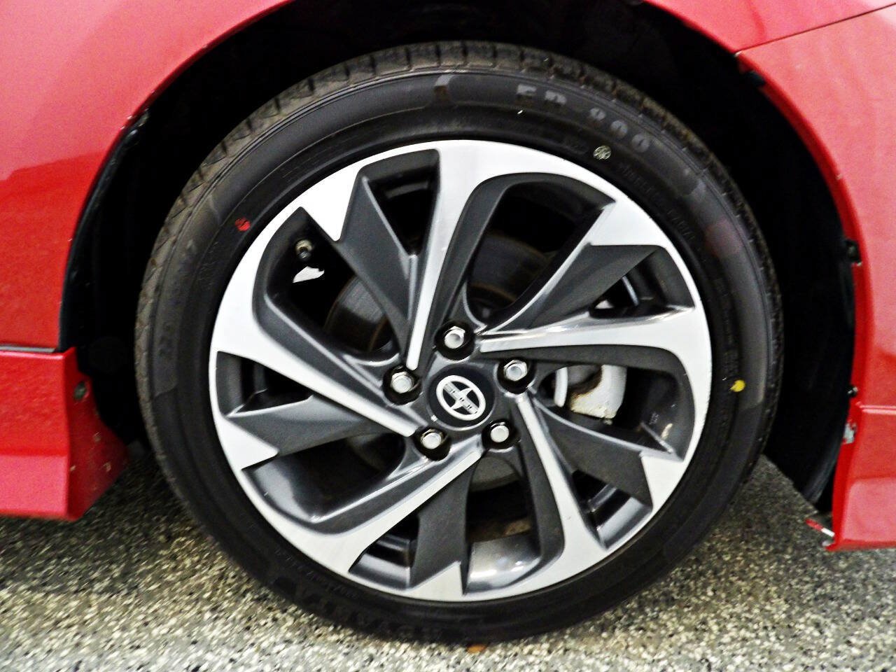 Used 2017 Toyota Corolla iM w/ All-Weather Mat Package FWD image 21