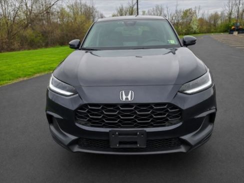 Used 2023 Honda HR-V LX image 2