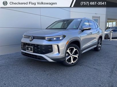 New 2025 Volkswagen Tiguan SE