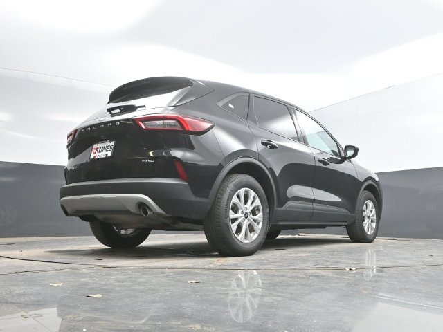 Used 2025 Ford Escape Active AWD/4WD image 42