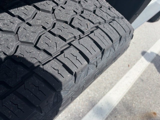 Used 2019 Jeep Wrangler Unlimited Sahara w/ Safety Group AWD/4WD image 4