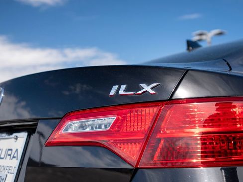 Used 2014 Acura ILX w/ Premium Package FWD image 18