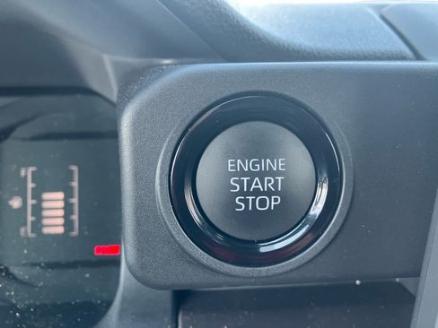 Certified 2026 Toyota Tacoma SR5 AWD/4WD image 27