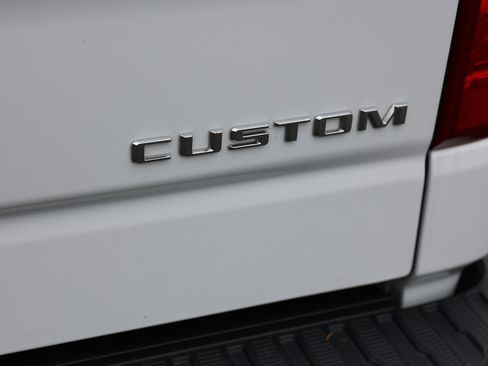Used 2023 Chevrolet Silverado 1500 Custom image 14