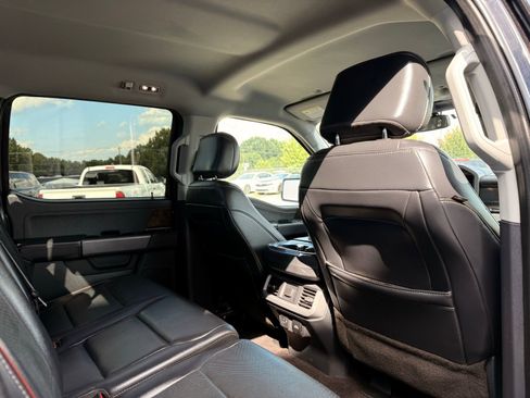 Used 2021 Ford F150 Lariat image 19