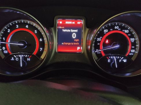 Used 2019 Dodge Journey Crossroad image 23