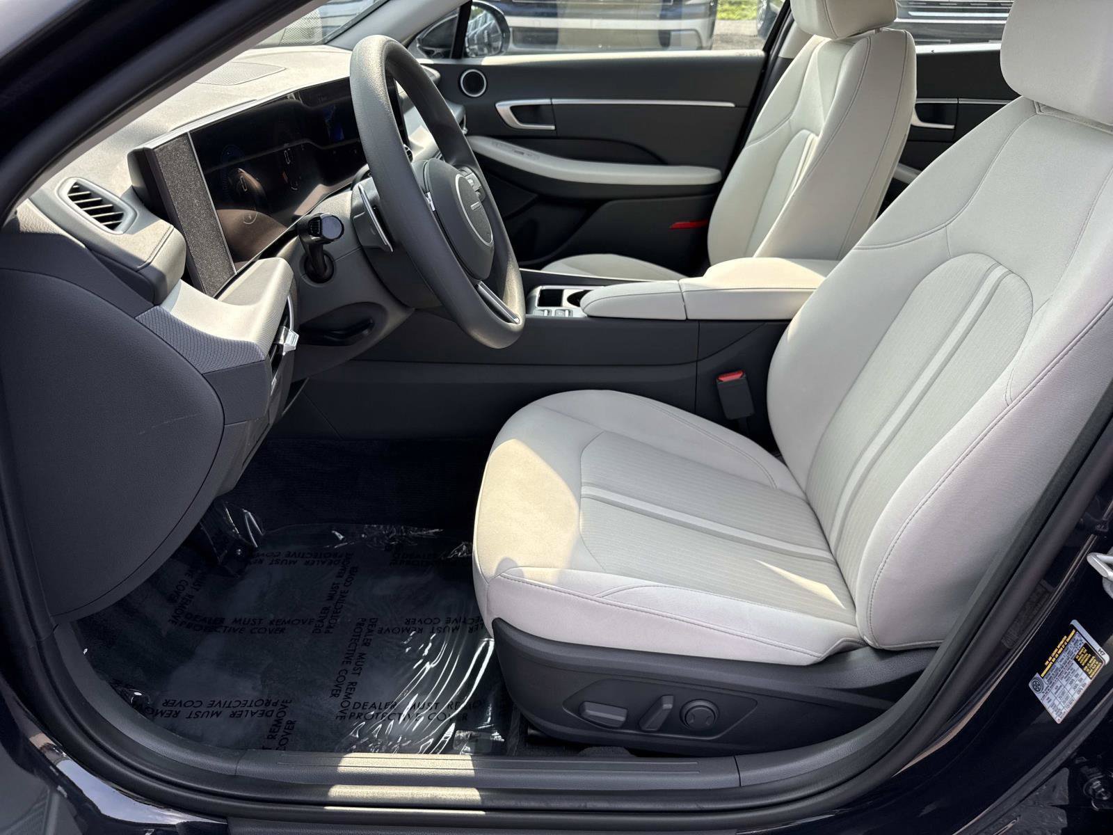 Certified 2025 Hyundai Sonata SEL AWD/4WD image 24