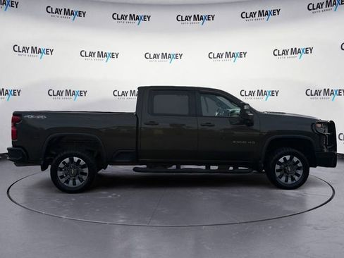 Used 2023 Chevrolet Silverado 2500 Custom w/ Custom Value Package image 6