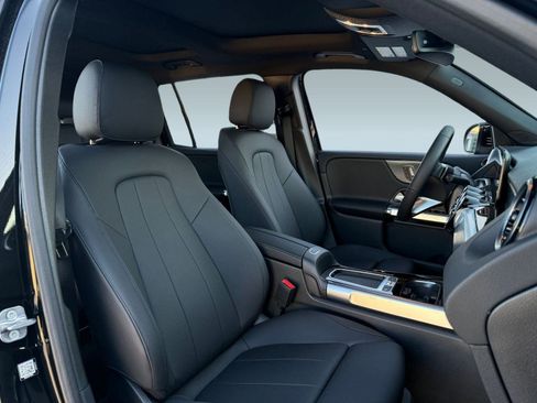 New 2026 Mercedes-Benz GLB 250 image 22