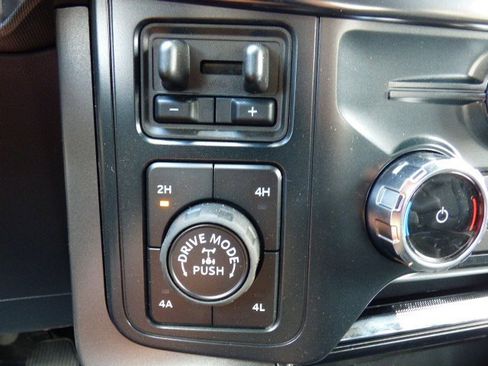 New 2025 Ford F150 Lariat w/ Equipment Group 501A Mid image 27