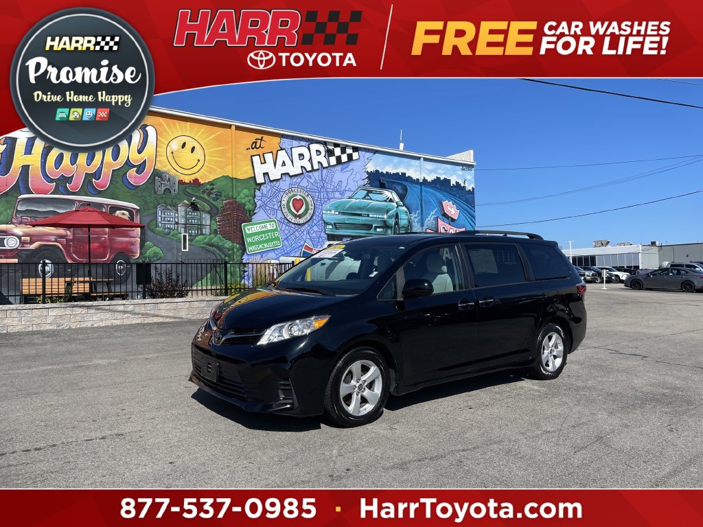 Used 2020 Toyota Sienna LE w/ LE Preferred Package FWD image 1