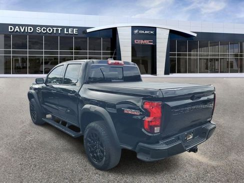 Used 2023 Chevrolet Colorado Trail Boss AWD/4WD image 3