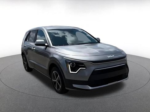 Used 2026 Kia Niro LX FWD image 3
