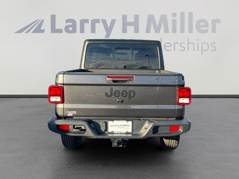 Used 2023 Jeep Gladiator Sport w/ Trailer Tow Package image 4