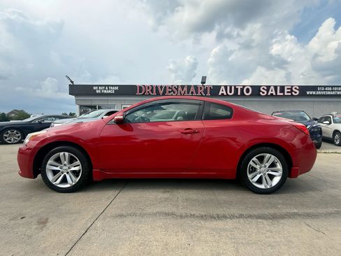 Used 2010 Nissan Altima 2.5 S w/ Premium Pkg image 8