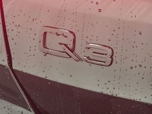 Used 2025 Audi Q3 2.0T Premium w/ Convenience Package image 31