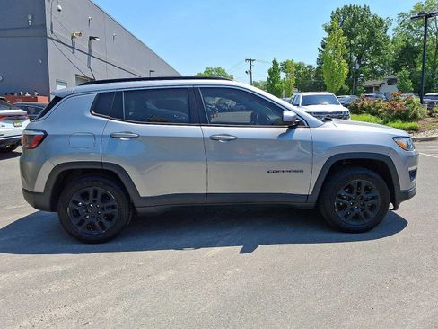 Used 2020 Jeep Compass Latitude w/ Popular Equipment Group FWD image 30