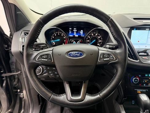 Used 2017 Ford Escape Titanium image 22