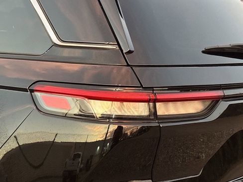 Used 2025 Jeep Grand Cherokee Laredo X image 7