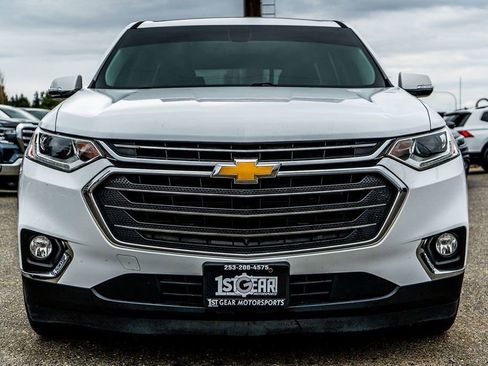 Used 2019 Chevrolet Traverse LT w/ LT Premium Package AWD/4WD image 5
