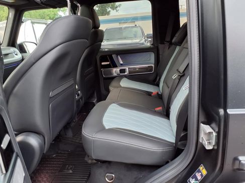 Used 2025 Mercedes-Benz G 63 AMG 4MATIC image 12