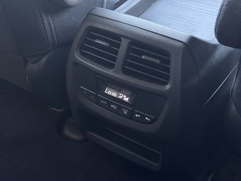 Used 2018 Honda Pilot EX image 24