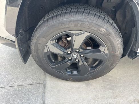 Used 2021 Toyota RAV4 XSE image 16