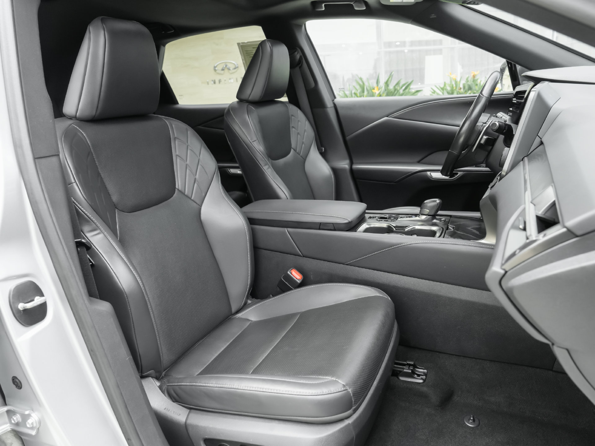 Used 2023 Lexus RX 350 Premium w/ Accessory Package AWD/4WD image 42