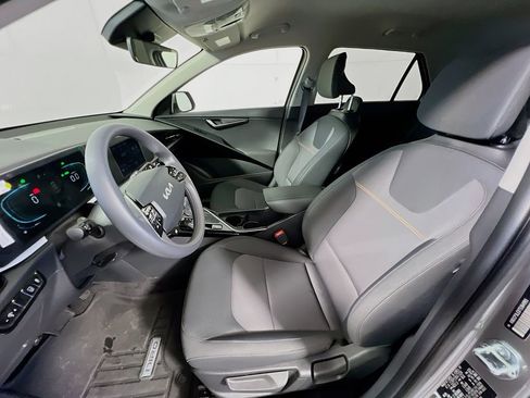 New 2026 Kia Niro LX FWD image 17