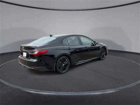 Certified 2025 Toyota Camry SE image 8