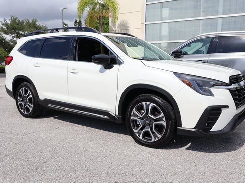 Used 2024 Subaru Ascent Limited w/ Technology Package AWD/4WD image 12