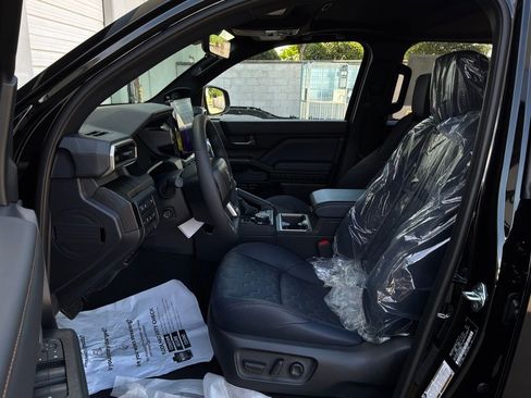 New 2026 Toyota 4Runner 4WD image 12