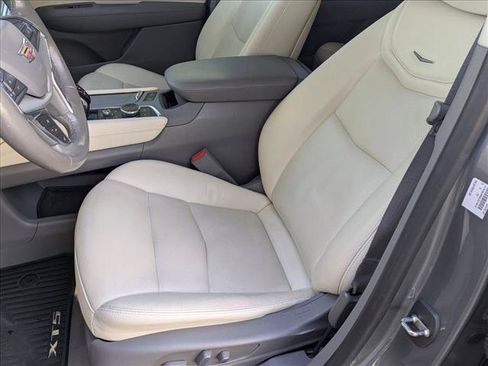 Used 2020 Cadillac XT5 Premium Luxury FWD image 12