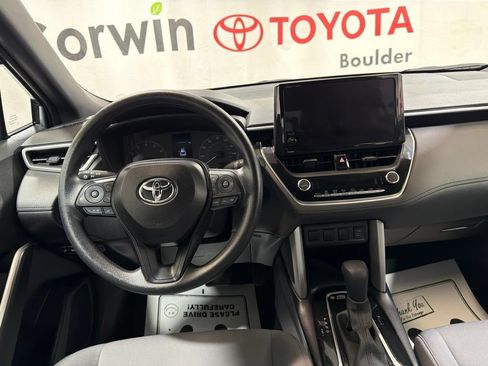 Used 2025 Toyota Corolla Cross AWD Hybrid image 20