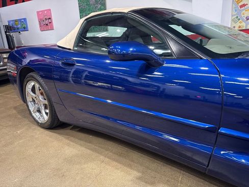 Used 2004 Chevrolet Corvette Convertible w/ Preferred Equipment Group RWD image 60